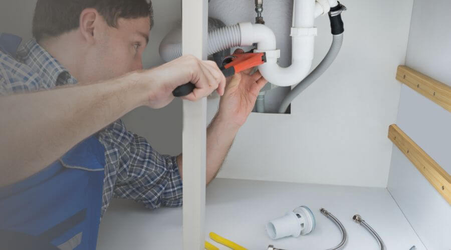 Expert burst pipe repair services in Circleville, KS